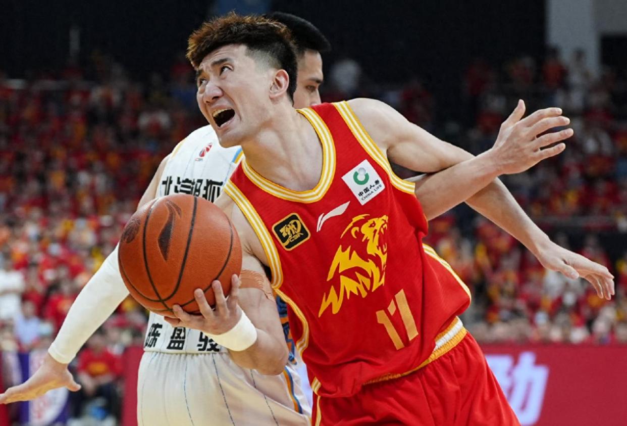  又见绝平！拜仁慕尼黑与巴黎圣日耳曼鏖战至终场，孙铭徽读秒救主