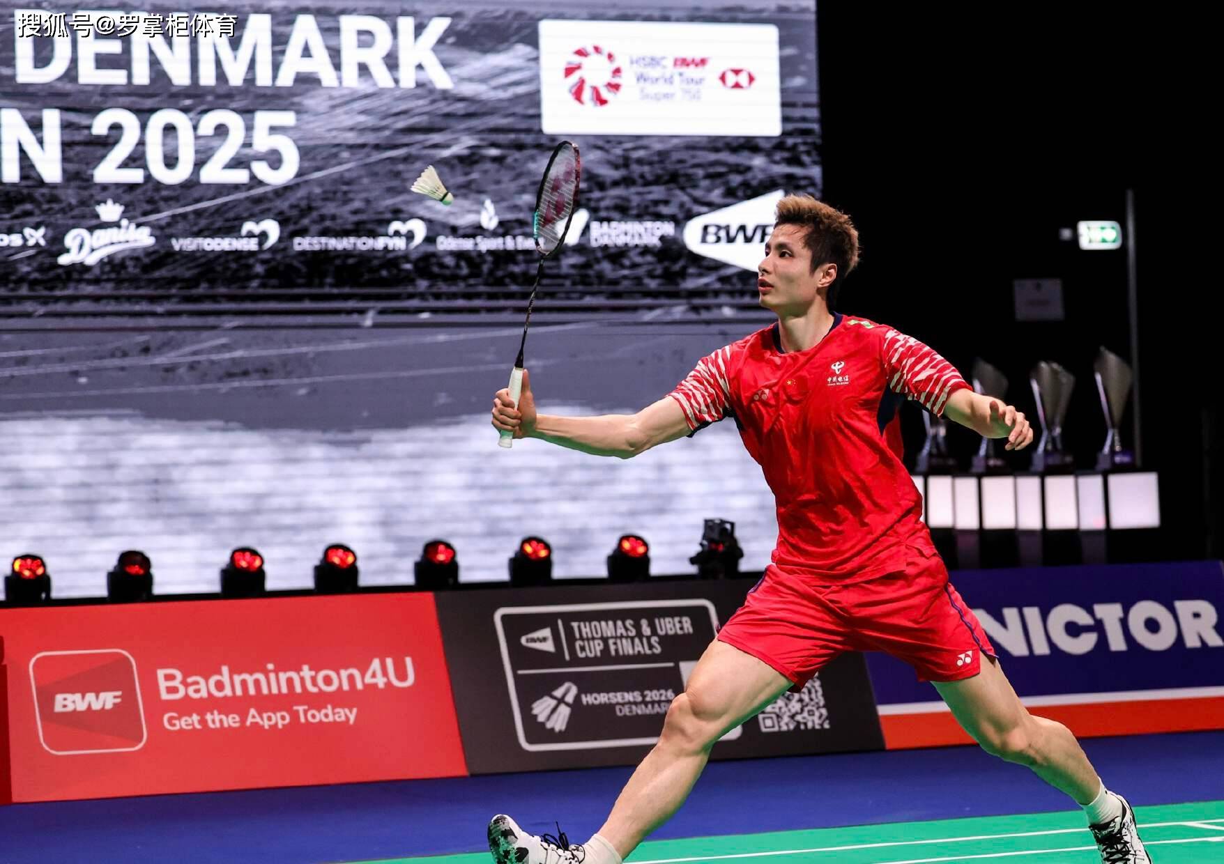  石宇奇打得过林丹吗 